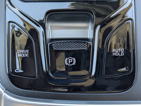 New 2026 Kia Carnival SX FWD image 28