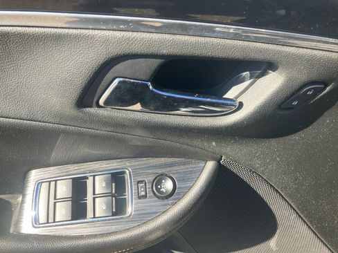 Used 2017 Chevrolet Impala LT image 33