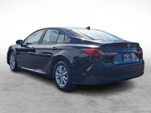 Used 2025 Toyota Camry LE FWD image 4