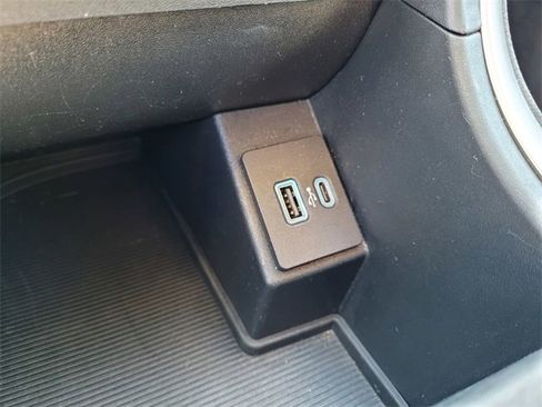 Used 2024 Ford Edge SEL image 22