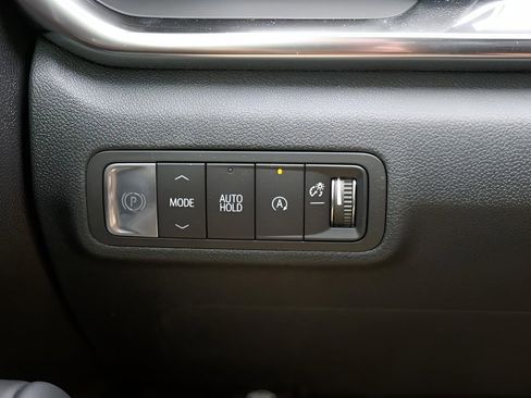 New 2026 GMC Terrain Elevation w/ Elevation Premium Package image 18