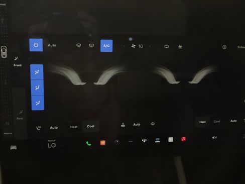 Used 2022 Tesla Model X image 33