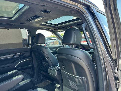 Used 2024 Kia Telluride SX Prestige X-Pro AWD/4WD image 40