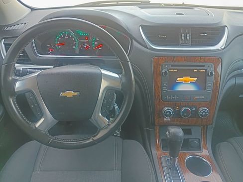 Used 2013 Chevrolet Traverse LT image 20