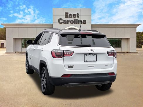 Certified 2024 Jeep Compass Limited image 5