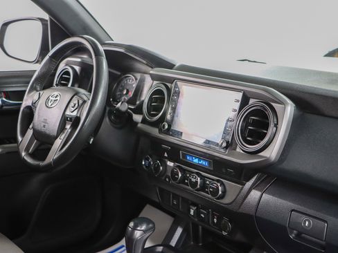 Used 2023 Toyota Tacoma TRD Off-Road AWD/4WD image 27
