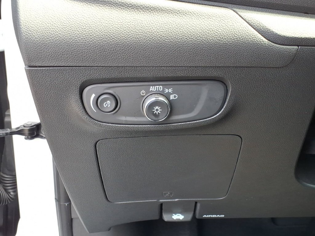 Used 2024 Buick Encore GX Preferred FWD image 17