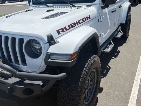 Used 2020 Jeep Gladiator Rubicon w/ Dual Top Group AWD/4WD image 6