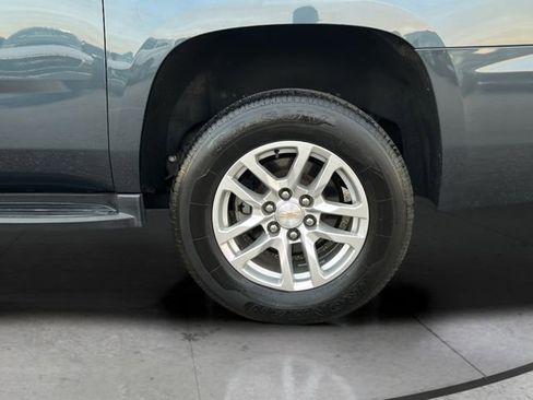 Used 2019 Chevrolet Suburban LT image 29