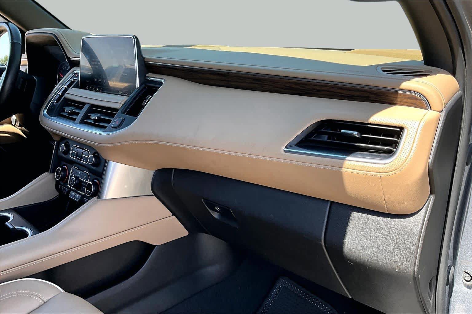Used 2021 Chevrolet Tahoe Premier RWD image 19