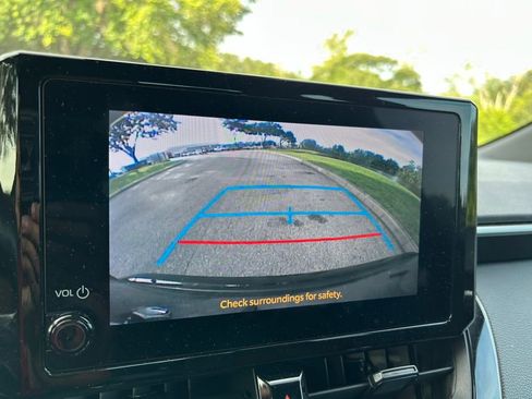Used 2023 Toyota Corolla SE FWD image 24
