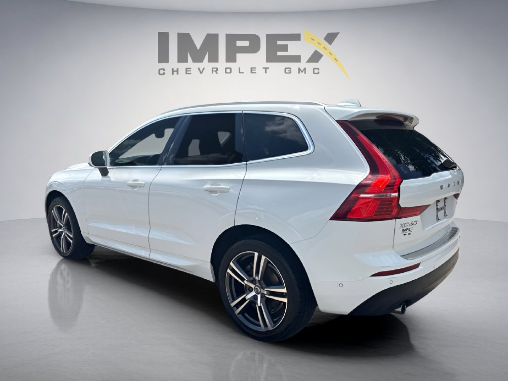 Used 2019 Volvo XC60 T6 Momentum w/ Premium Package AWD/4WD image 3