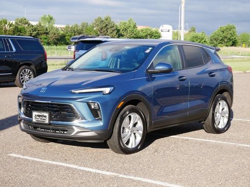 Used 2024 Buick Encore GX Preferred AWD/4WD image 5