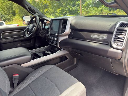 Used 2022 RAM 2500 Big Horn w/ Night Edition AWD/4WD image 7