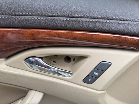 Used 2011 Cadillac CTS Luxury image 18