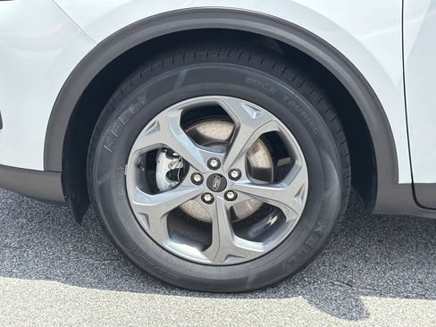 Used 2025 Ford Escape ST-Line FWD image 11