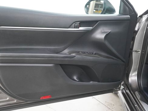 Used 2023 Toyota Camry XLE FWD image 18