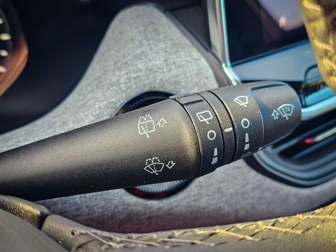 Certified 2024 Jeep Compass Latitude image 16