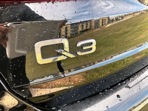 Used 2022 Audi Q3 2.0T Premium image 9