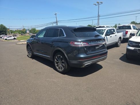 Used 2022 Lincoln Nautilus Reserve AWD/4WD image 3