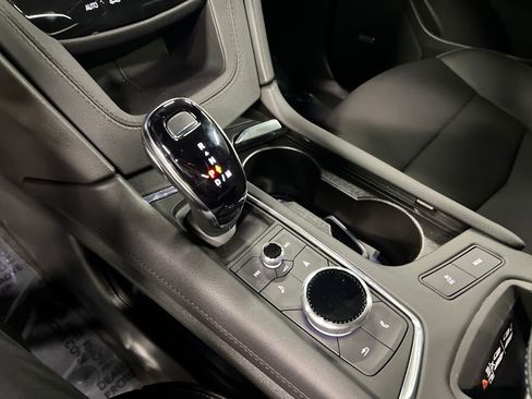 Certified 2026 Cadillac XT5 Premium Luxury w/ LPO, Floor Liner Package image 25