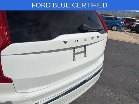Used 2024 Volvo XC90 B5 Plus AWD/4WD image 26