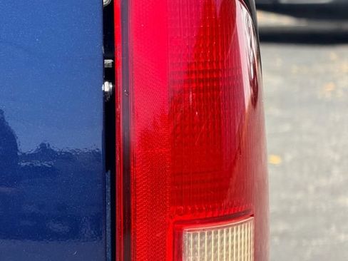 Used 2003 Chevrolet S10 Pickup LS w/ Convenience Package RWD image 10