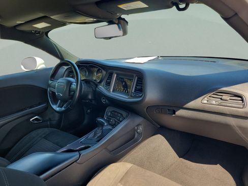 Used 2023 Dodge Challenger SXT RWD image 25