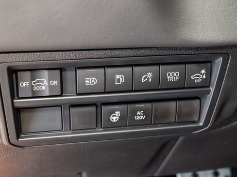 Used 2026 Toyota Sequoia Platinum w/ TRD Off-Road Package AWD/4WD image 10