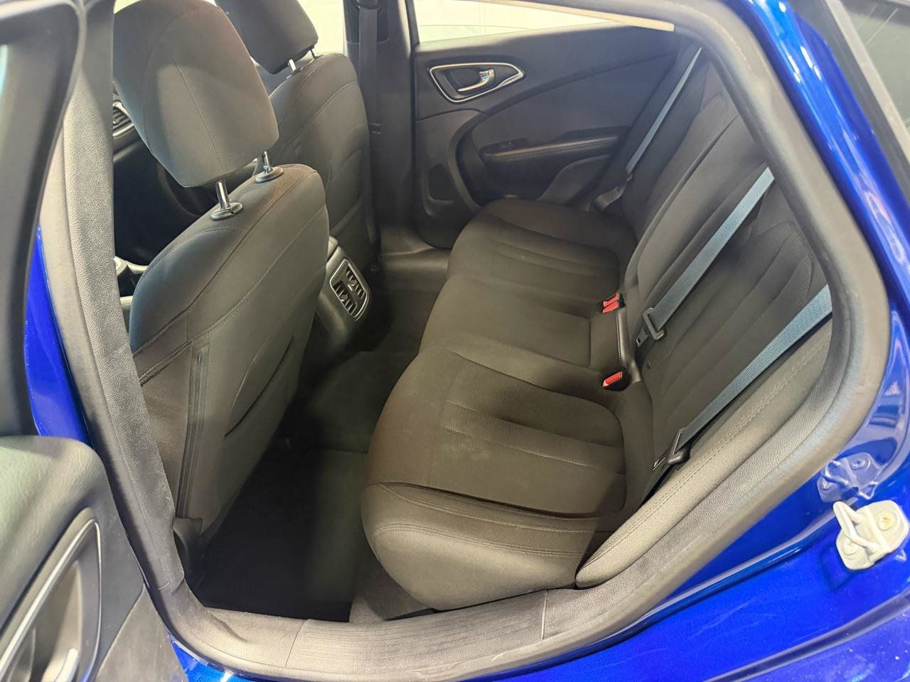 Used 2016 Chrysler 200 Limited w/ Comfort Group FWD image 21