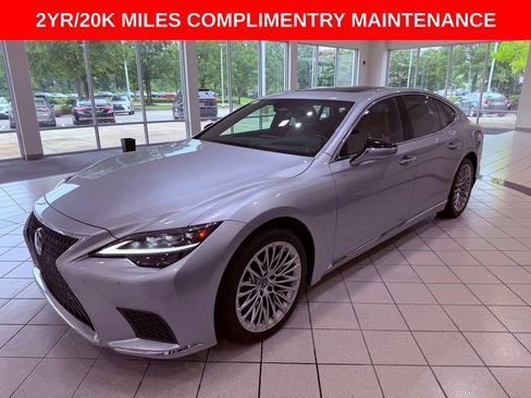 Used 2024 Lexus LS 500 RWD image 3