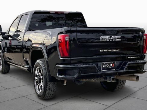 Used 2024 GMC Sierra 2500 Denali Ultimate image 11