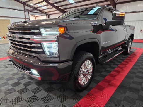 Used 2020 Chevrolet Silverado 2500 High Country w/ Z71 Off-Road Package image 21