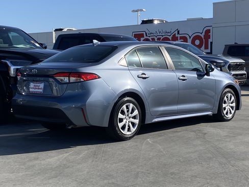 Certified 2025 Toyota Corolla LE image 3