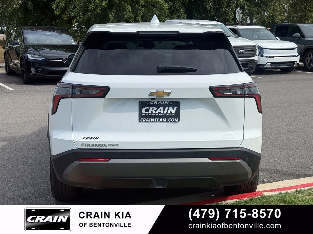 Used 2025 Chevrolet Equinox LT AWD/4WD image 6