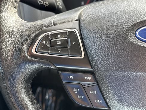 Used 2015 Ford Focus SE w/ Equipment Group 201A image 16