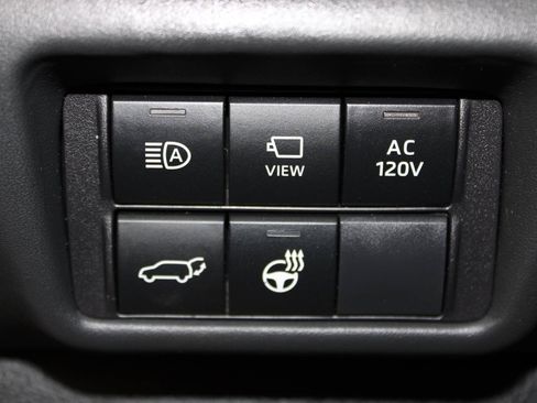 Used 2024 Toyota Highlander Platinum AWD/4WD image 17