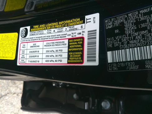 Used 2022 Toyota Highlander LE image 36