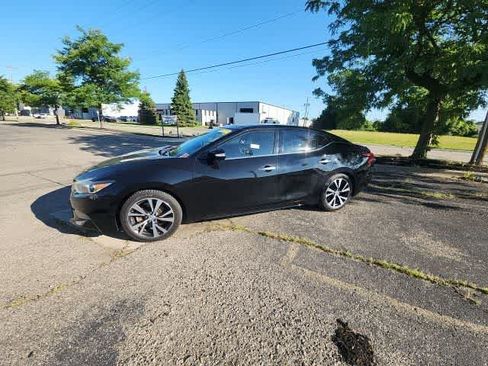 Used 2017 Nissan Maxima Platinum FWD image 27