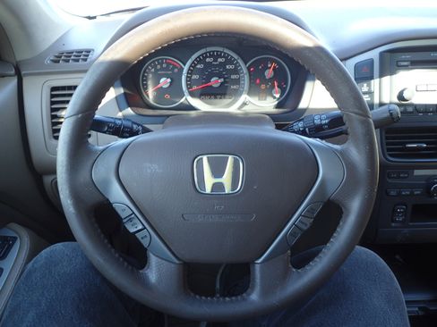 Used 2007 Honda Pilot EX-L image 17
