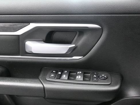 Used 2023 RAM 1500 Big Horn AWD/4WD image 23