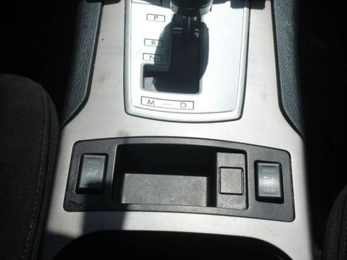 Used 2013 Subaru Outback 2.5i Premium w/ Popular Pkg 1B AWD/4WD image 13