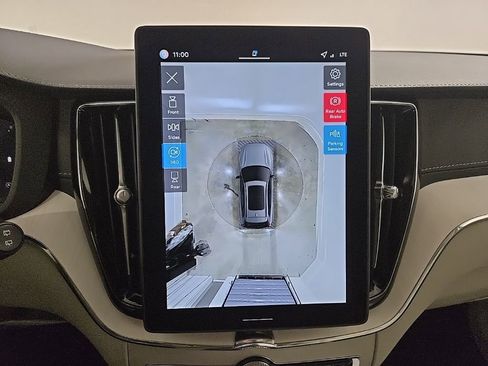 New 2026 Volvo XC60 B5 Ultra w/ Protection Package Premier image 18