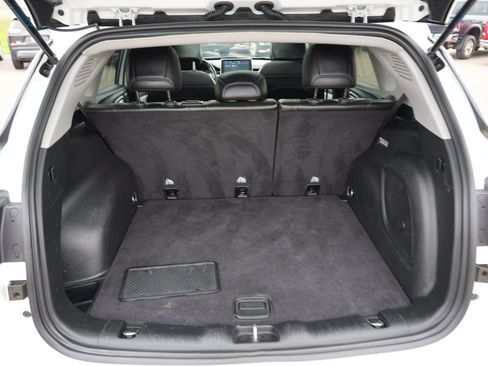 Used 2022 Jeep Compass Latitude w/ Sun and Sound Group AWD/4WD image 29