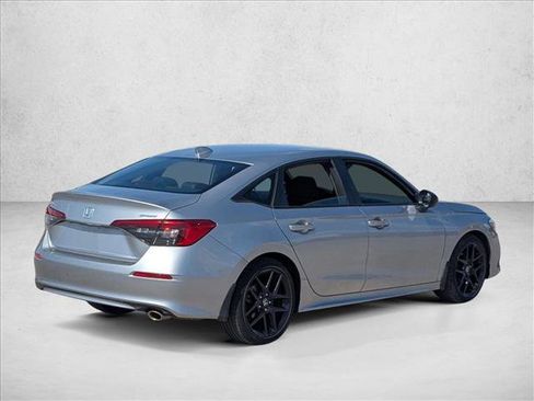 Used 2023 Honda Civic Sport image 5