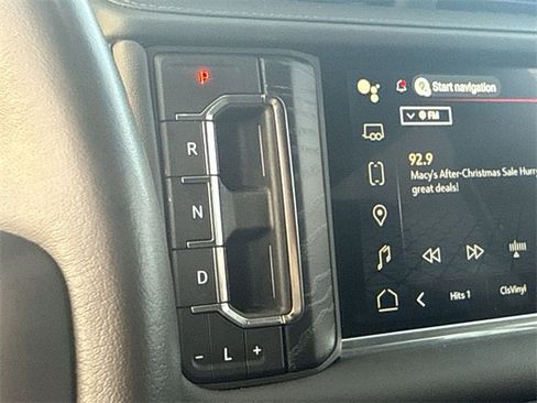 Used 2022 GMC Yukon XL Denali image 19