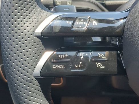 New 2025 Mercedes-Benz GLA 250 4MATIC image 11