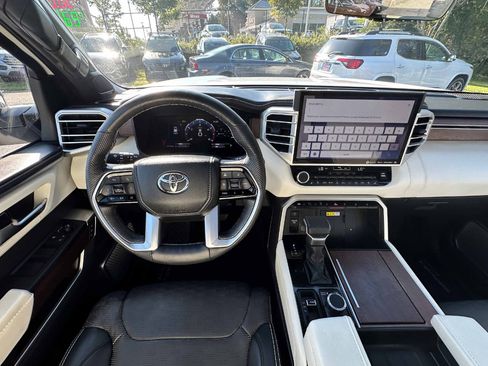 Used 2024 Toyota Sequoia Capstone image 15