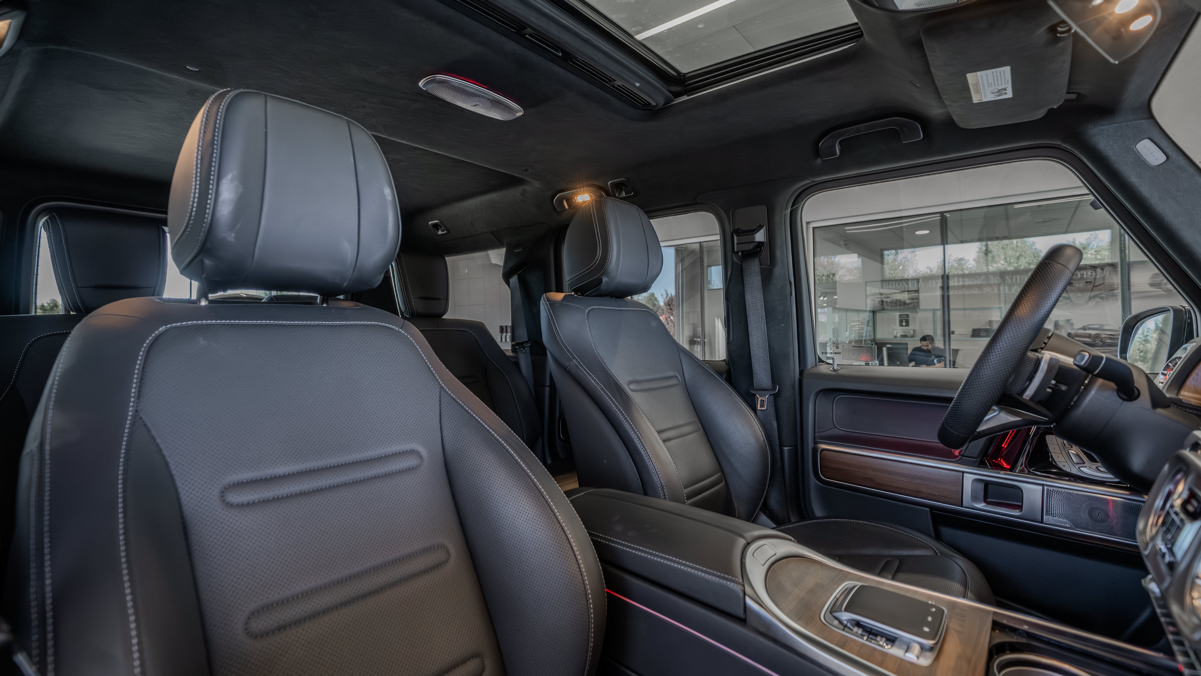 Certified 2025 Mercedes-Benz G 580 w/ EQ Technology image 32