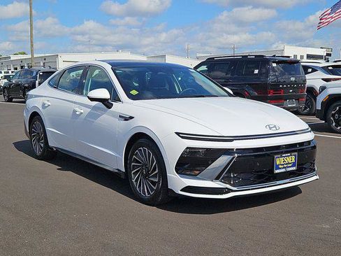 New 2026 Hyundai Sonata Limited image 3